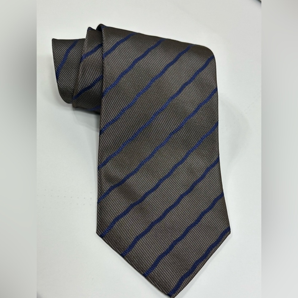 Calvin Klein collection Black/Gray with blue Striped Tie 59"x.4"Classic Necktie